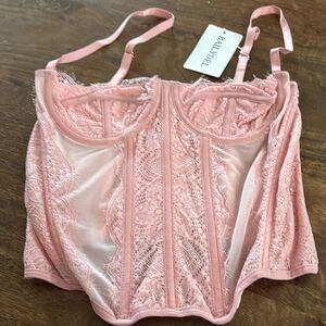 BAILYDEL pink lace corset top | size small